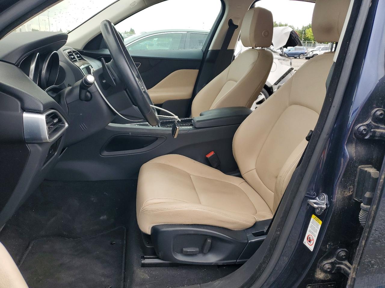 Jaguar F-PACE Premium