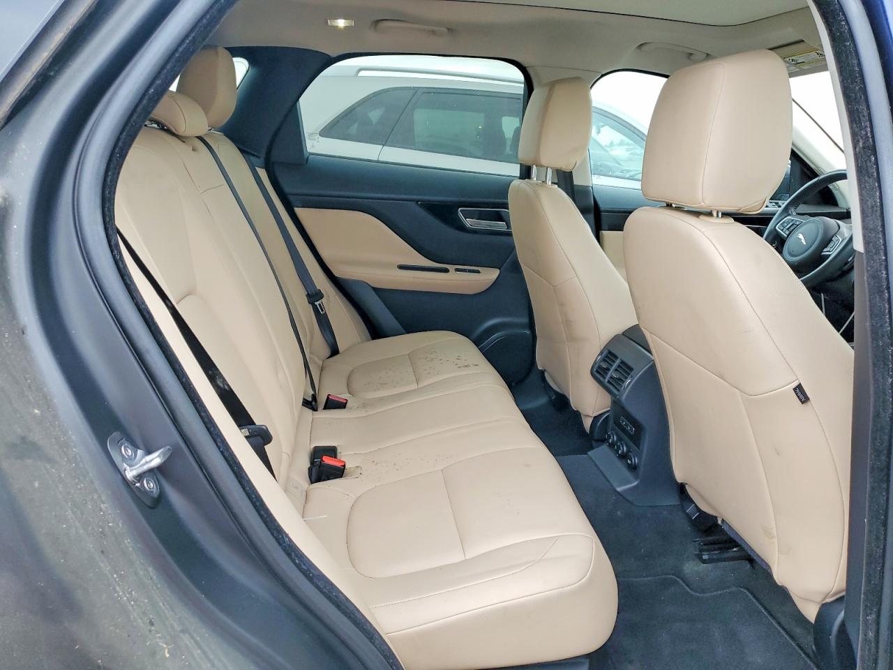 Jaguar F-PACE Premium