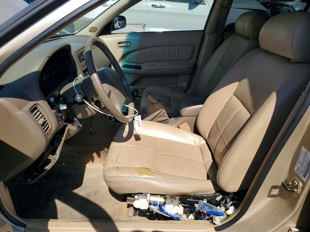 INFINITI I30 Base Base