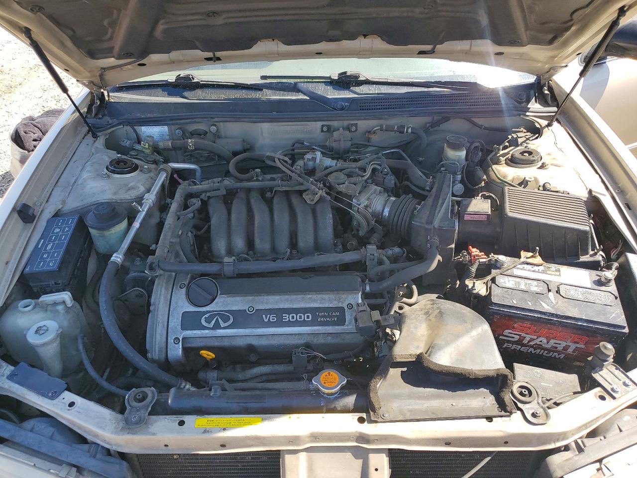 INFINITI I30 Base Base