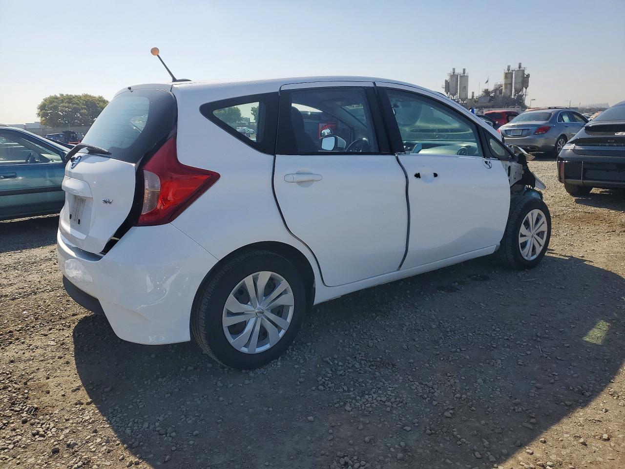 Nissan Versa Sv