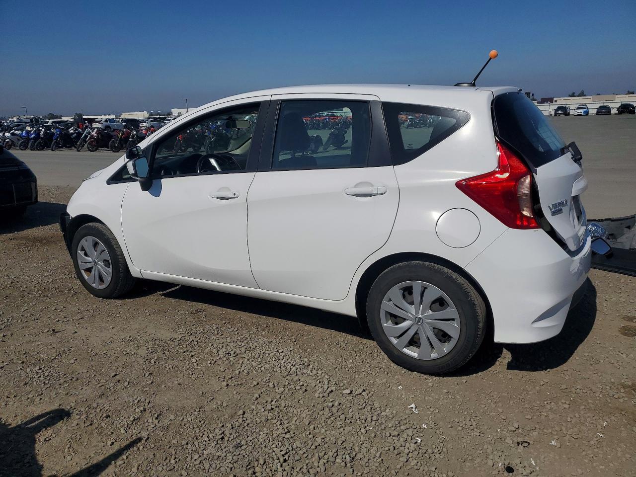 Nissan Versa Sv