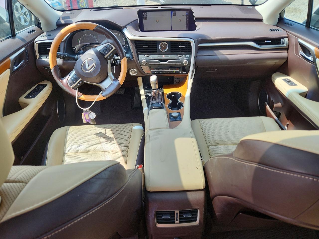 Lexus RX Base