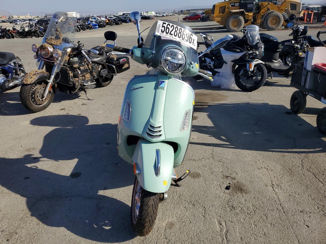Vespa Gts Sei Gi 300