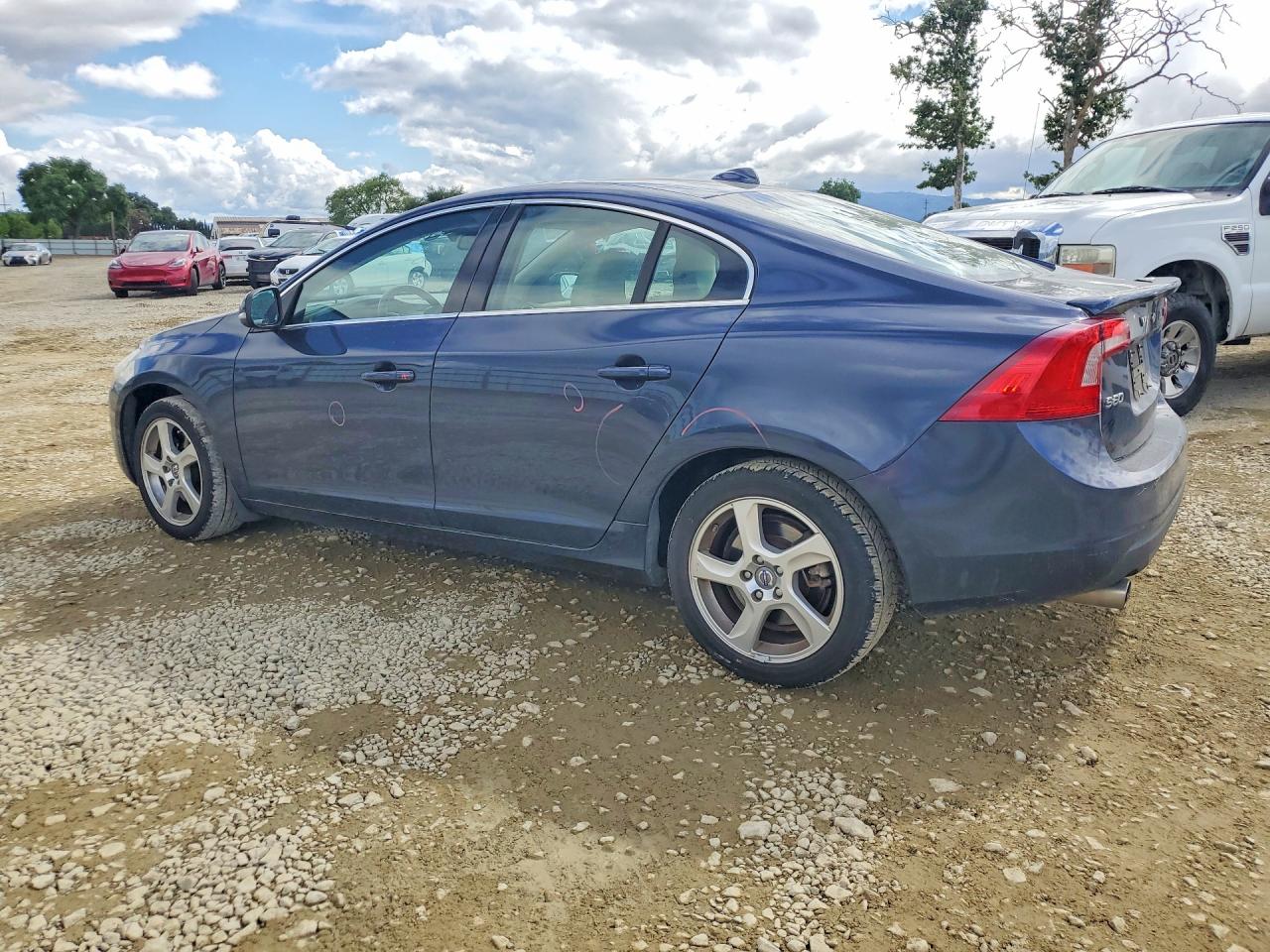Volvo S60 T5
