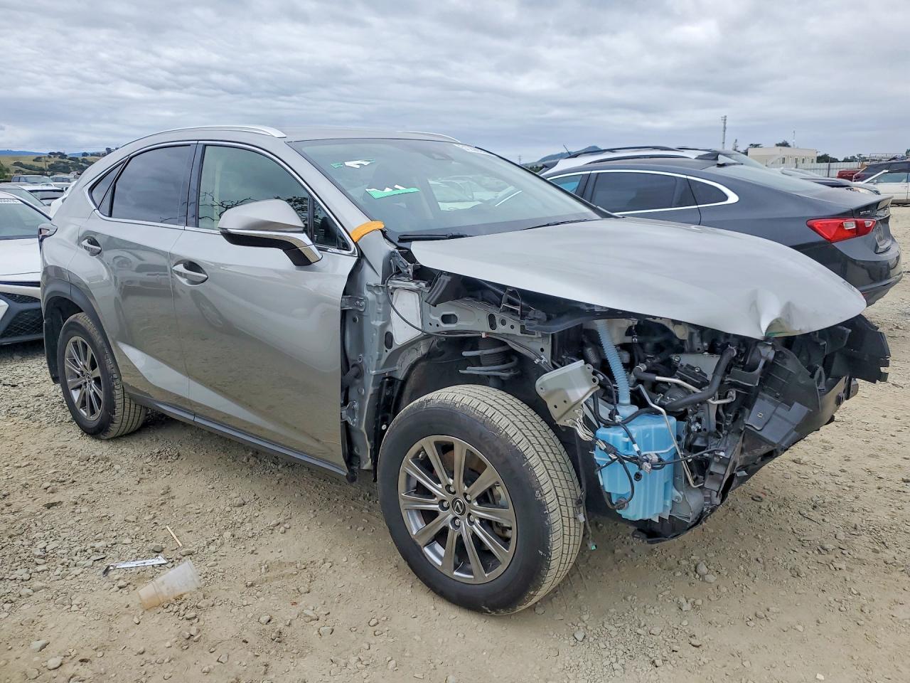 Lexus NX Base