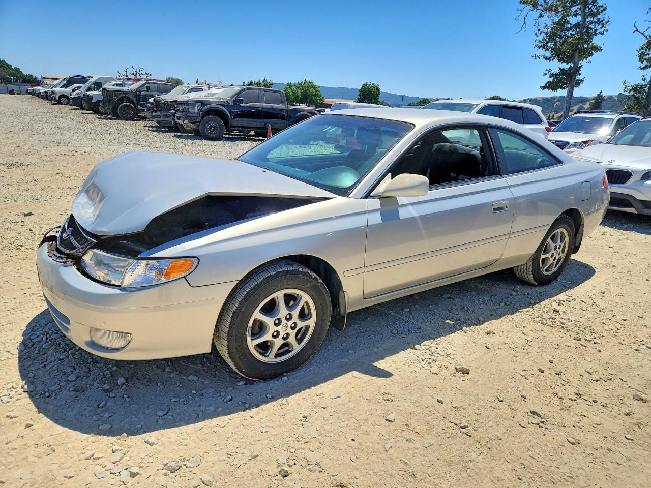 Salvage Toyota Camry Image