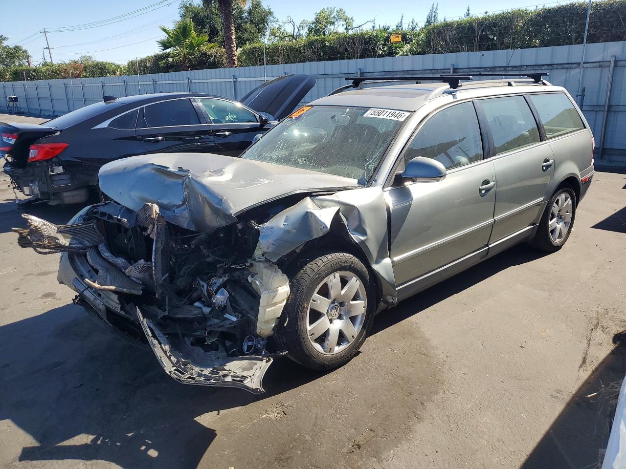 Salvage Volkswagen Passat Image