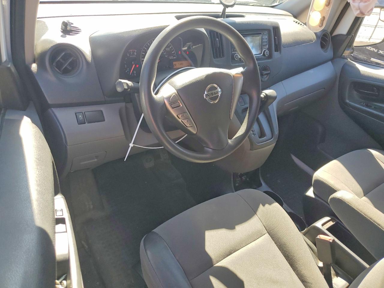 Nissan Nv S
