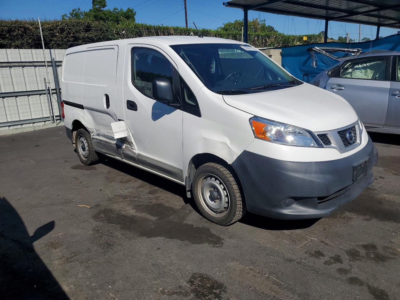 Nissan Nv S