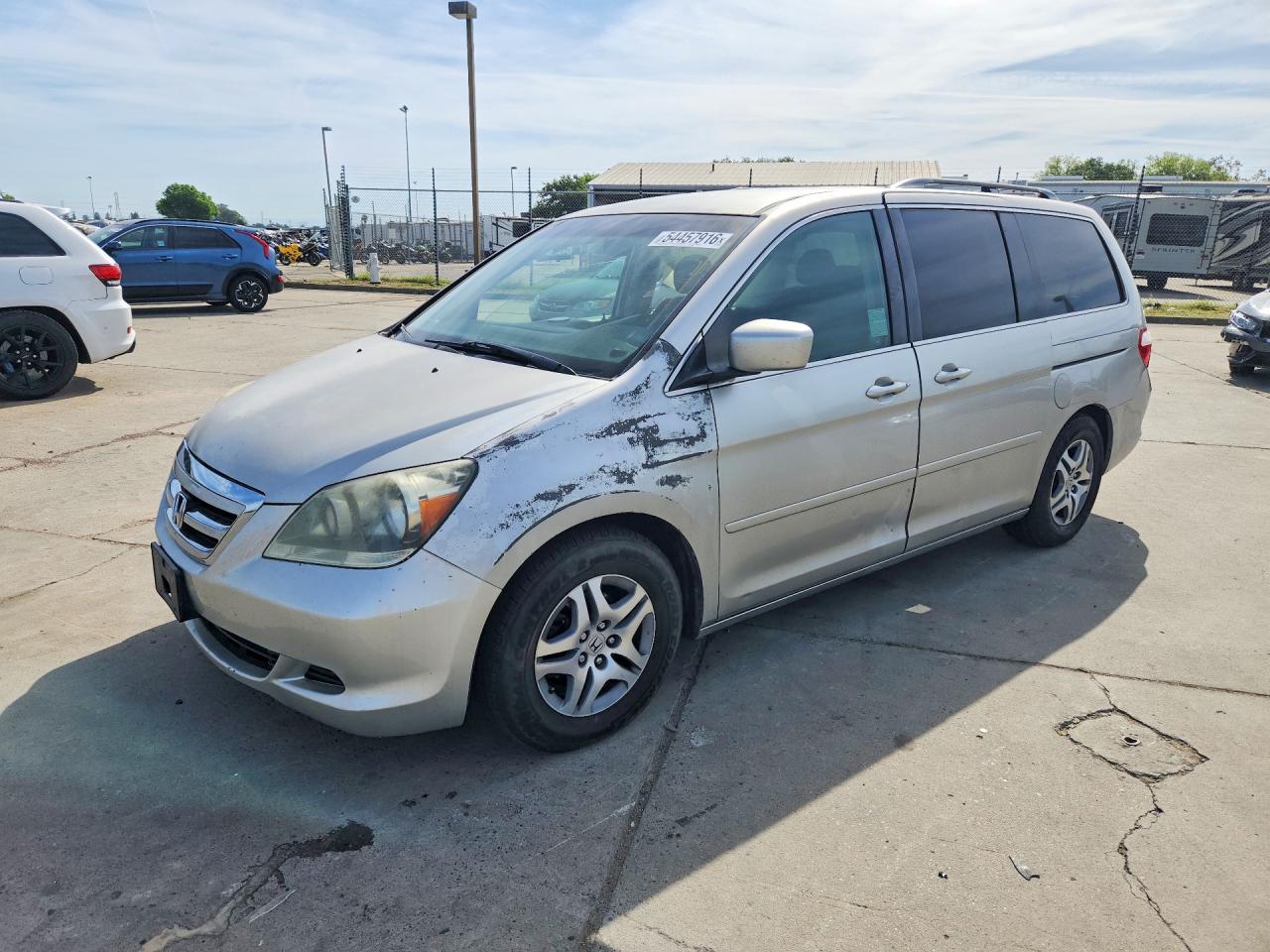 Salvage Honda Odyssey Image