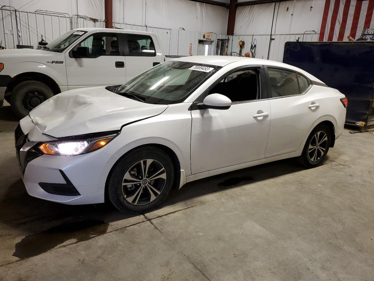 Salvage Nissan Sentra Image