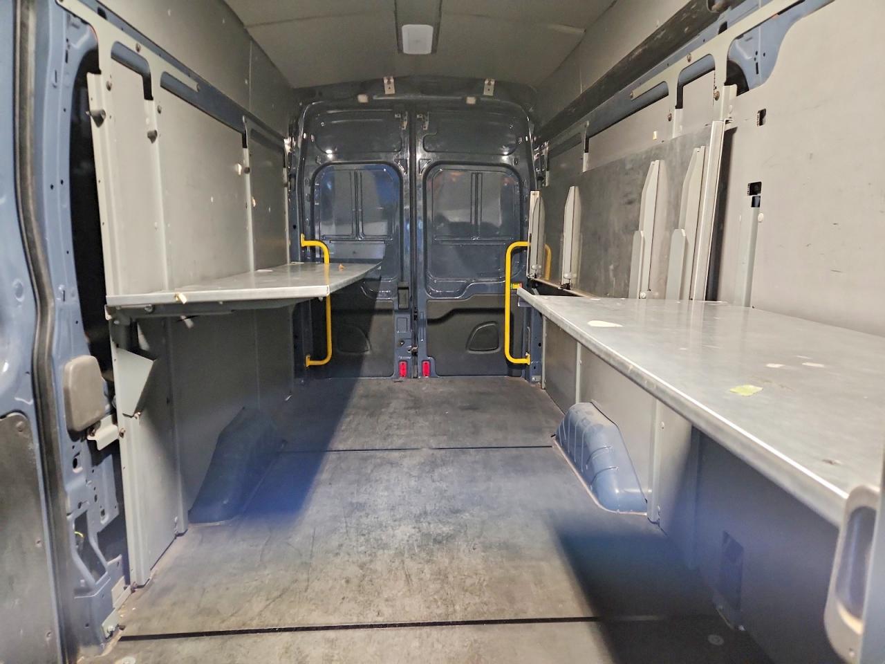 Ford Transit T-250