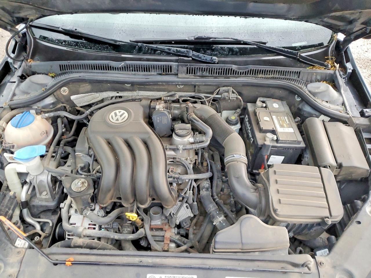 Volkswagen Jetta Base
