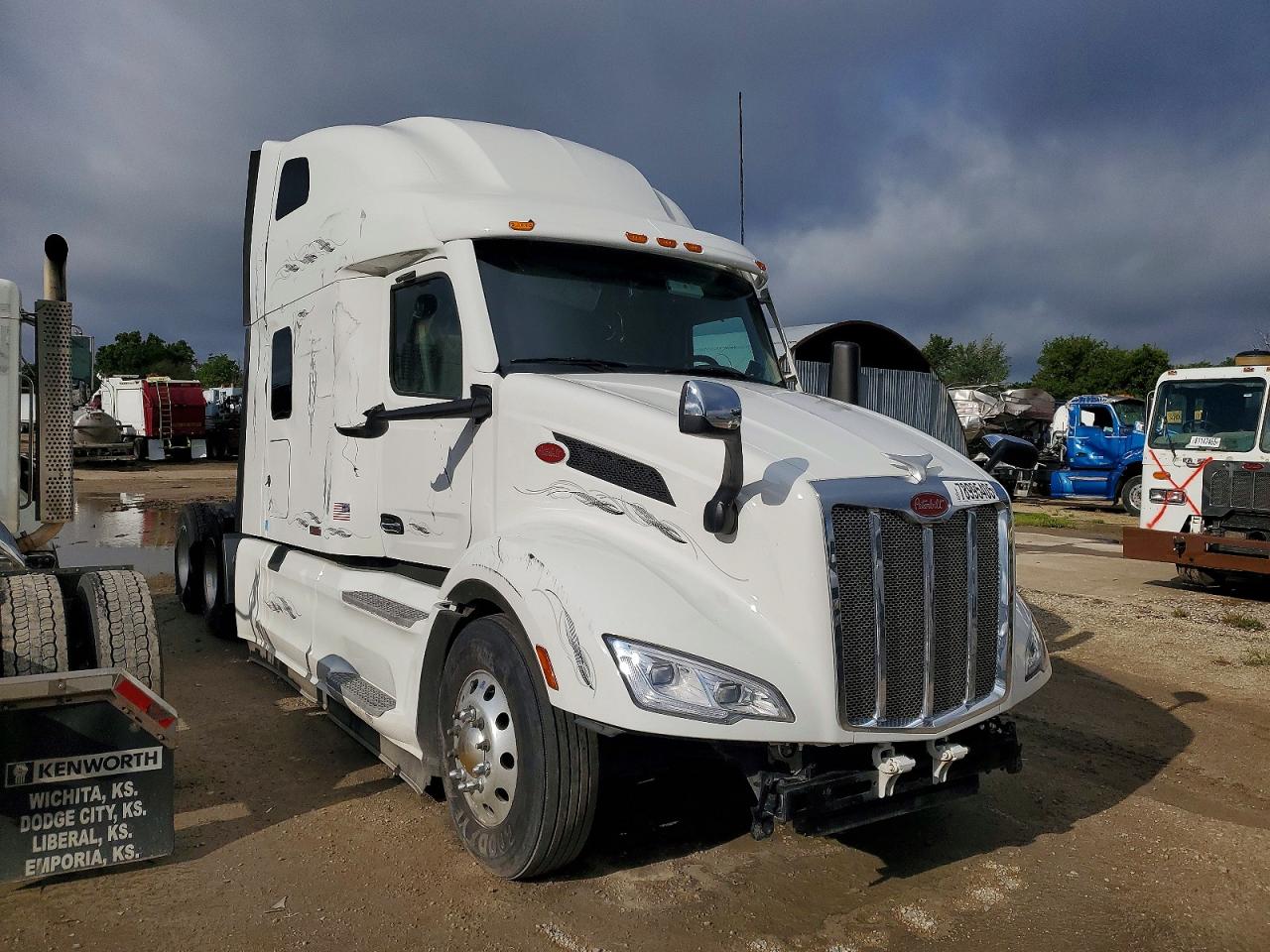 2025 Peterbilt 579