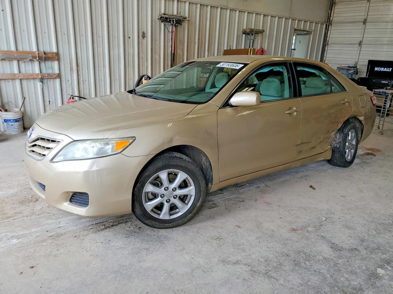 Salvage Toyota Camry Image