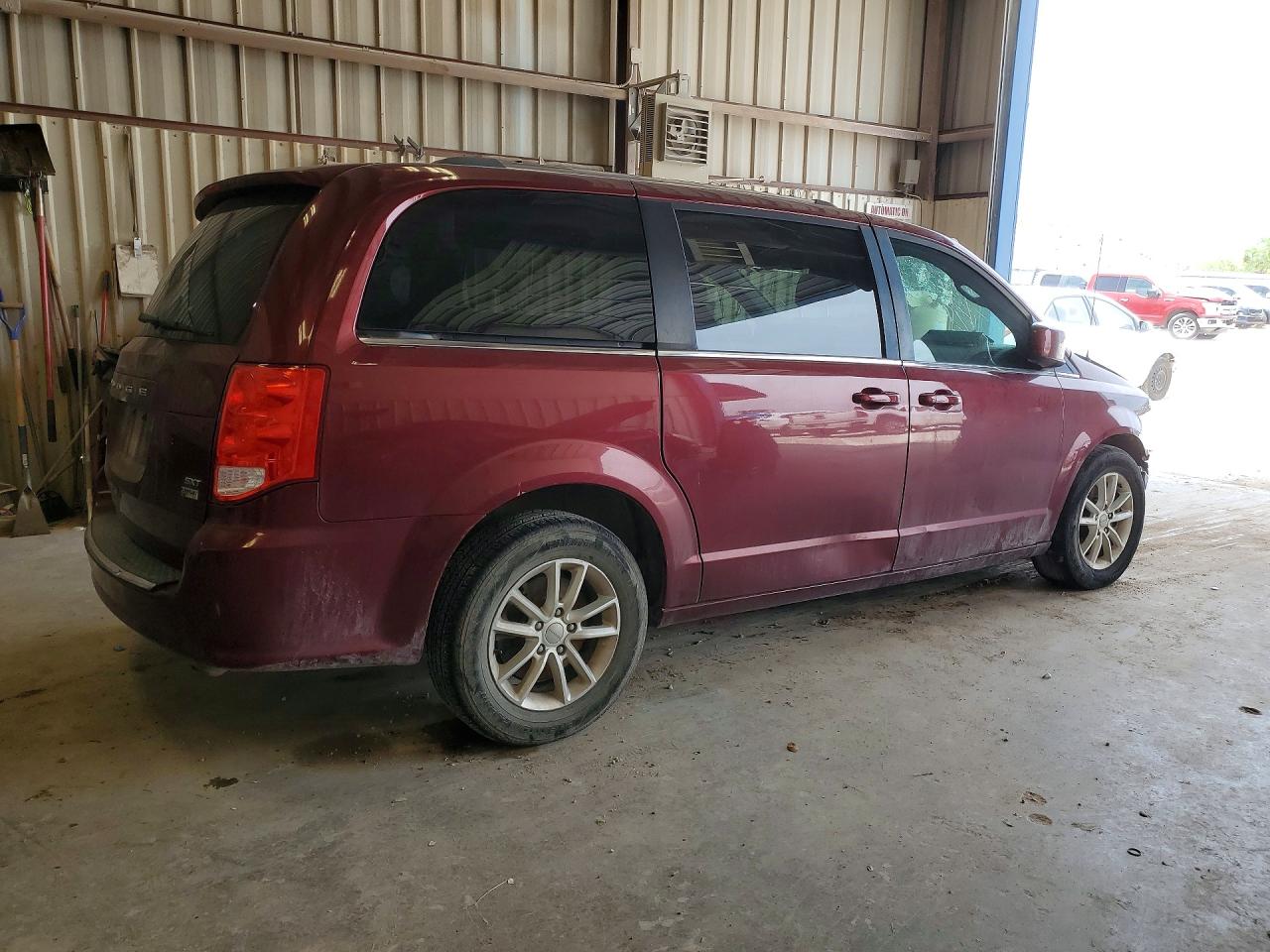 Dodge Caravan Sxt