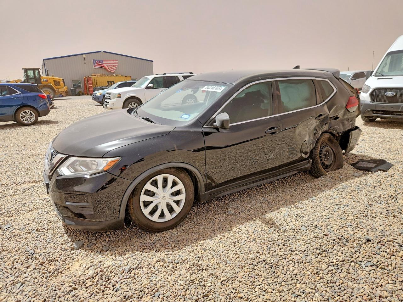 Salvage Nissan Rogue Image