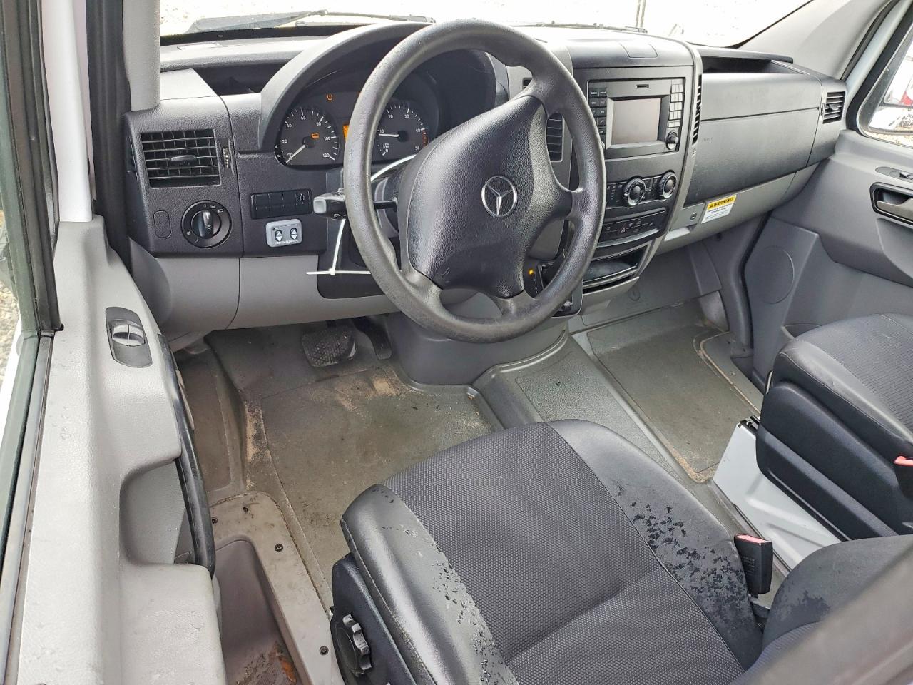 Mercedes-Benz Sprinter 2500