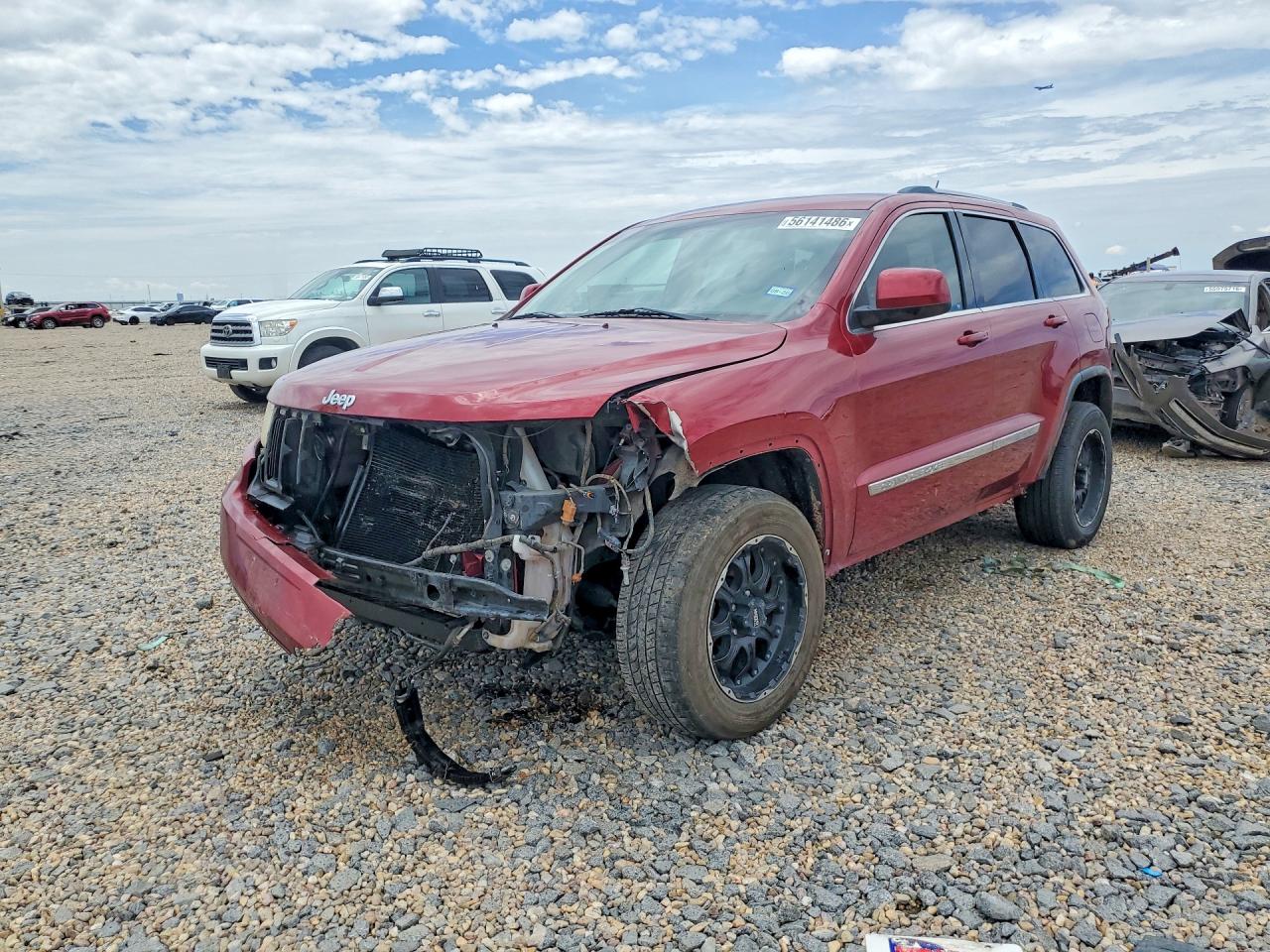 Salvage Jeep Grand Cherokee Image