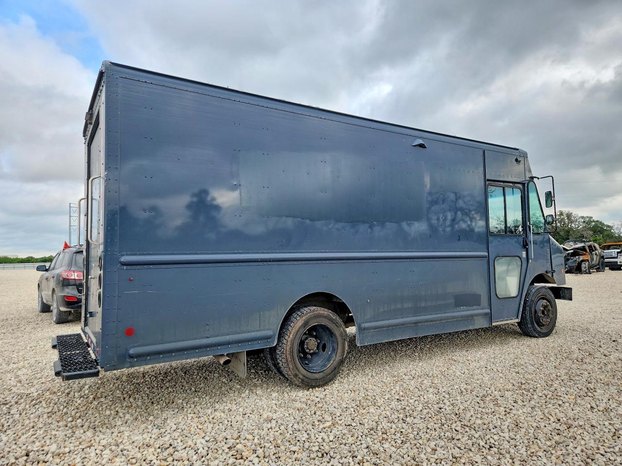 Freightliner Chassis M Line Walk-in Van
