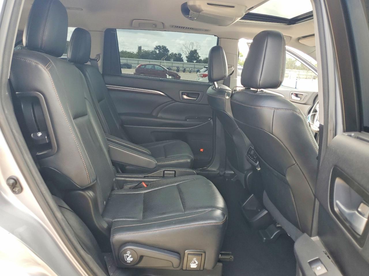 Toyota Highlander Limited