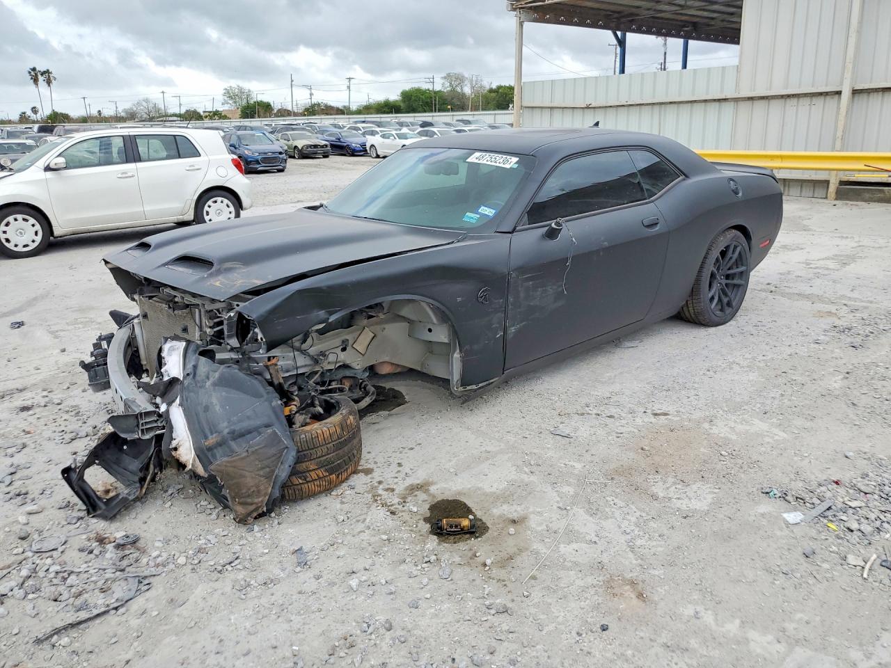 Salvage Dodge Challenger Image
