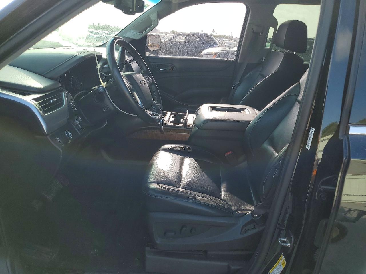 Chevrolet Suburban C1500 Ltz
