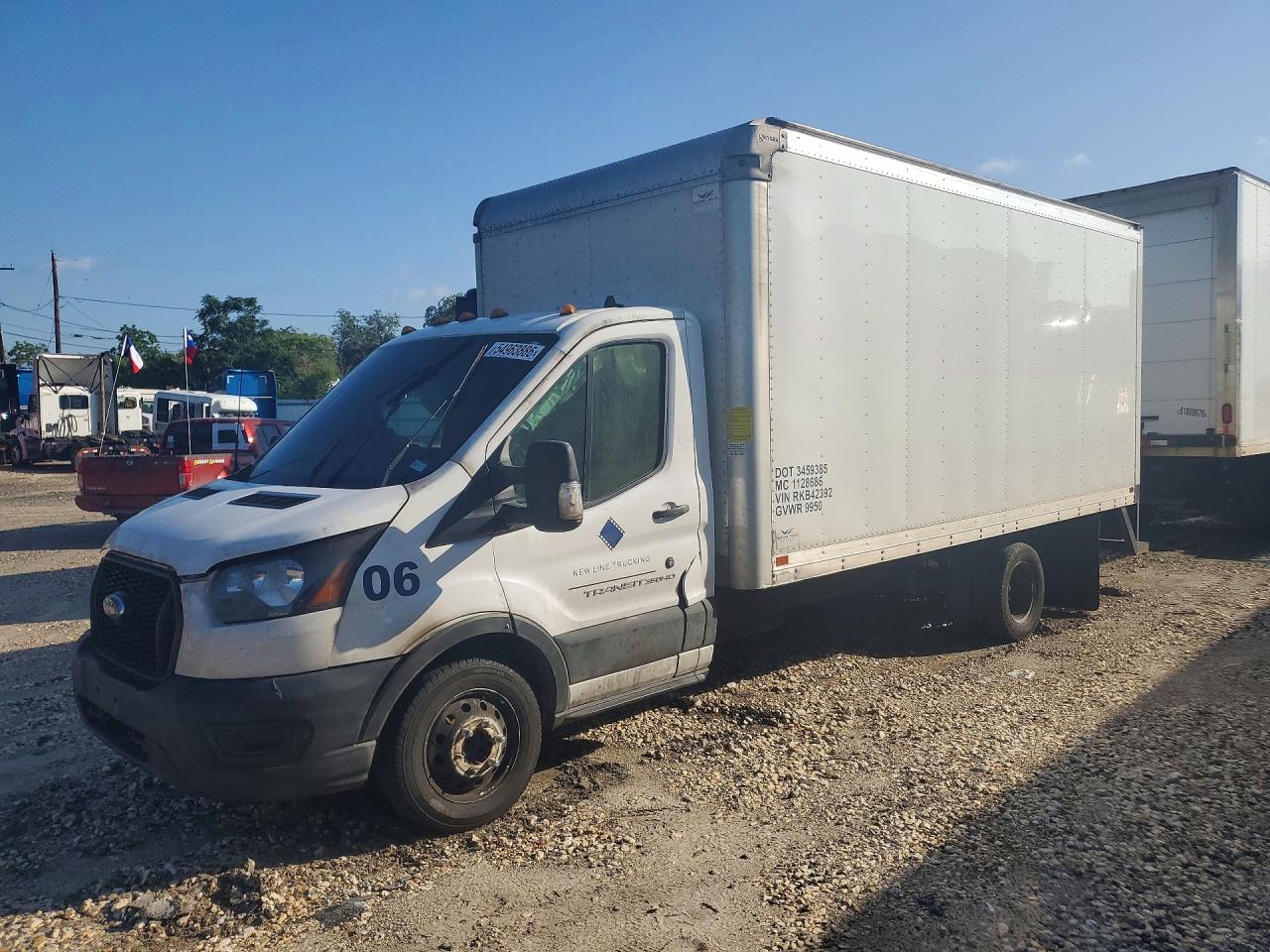 Salvage Ford Transit Image