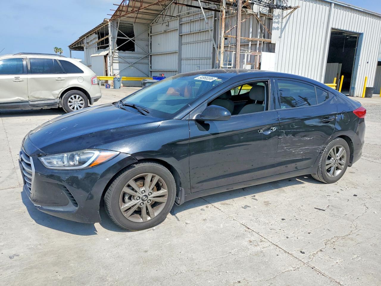 Salvage Hyundai ELANTRA Image