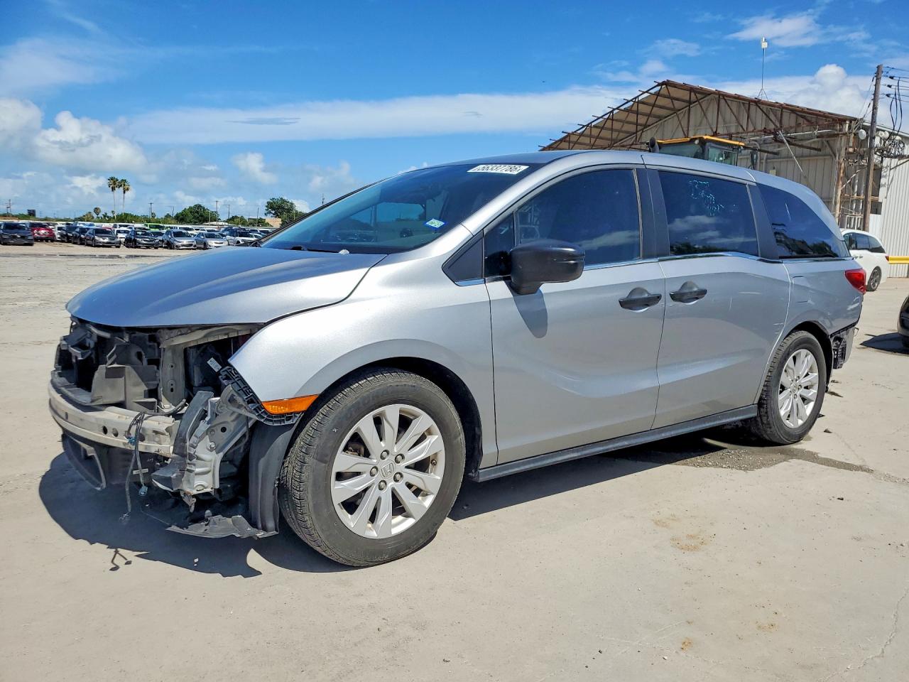 Salvage Honda Odyssey Image