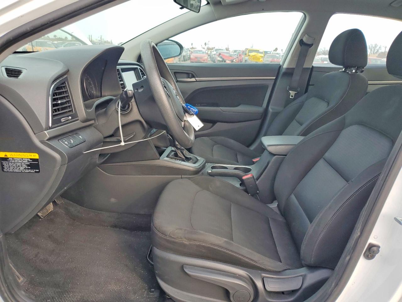 Hyundai ELANTRA Sel