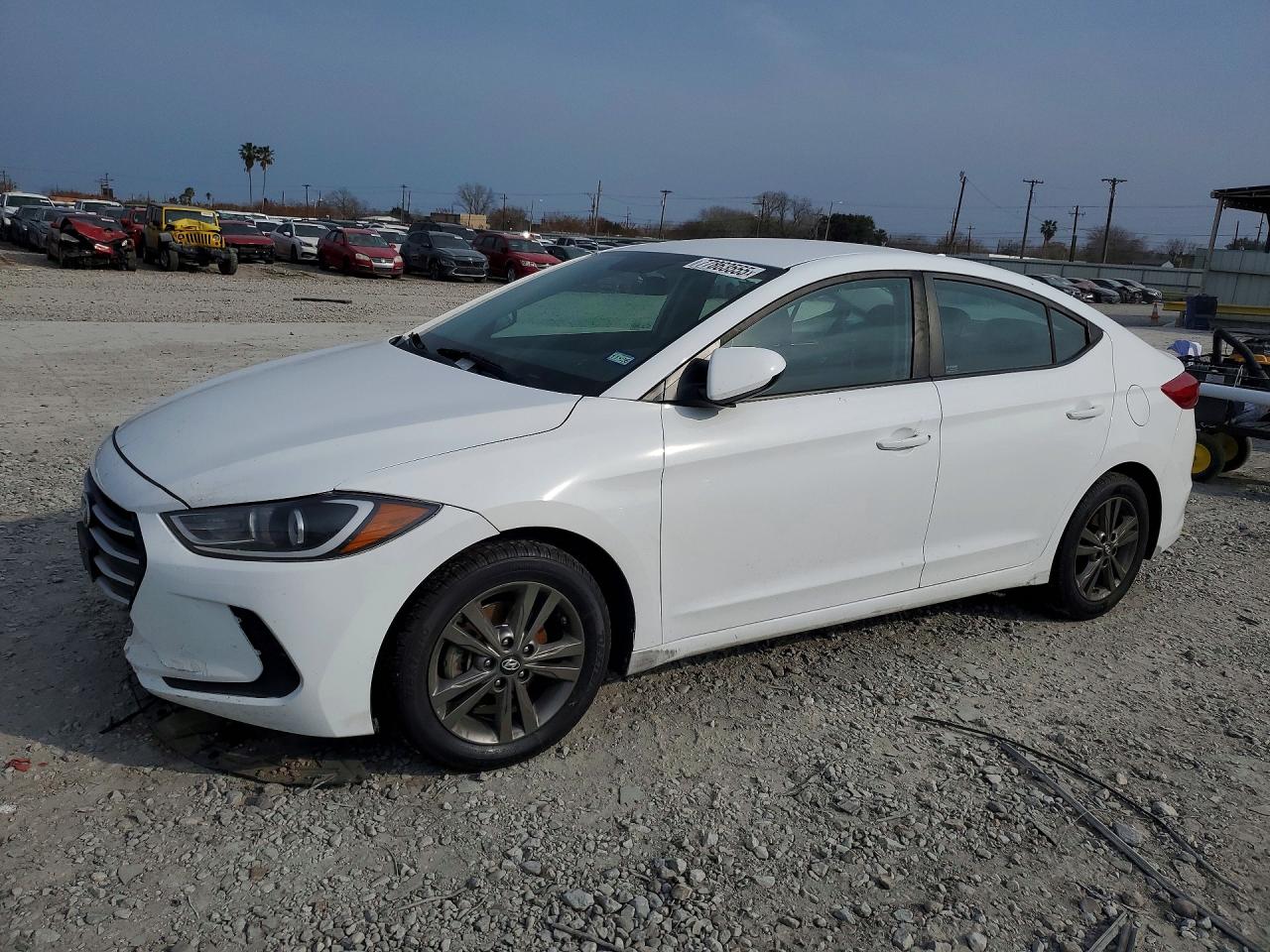 Salvage Hyundai ELANTRA Image
