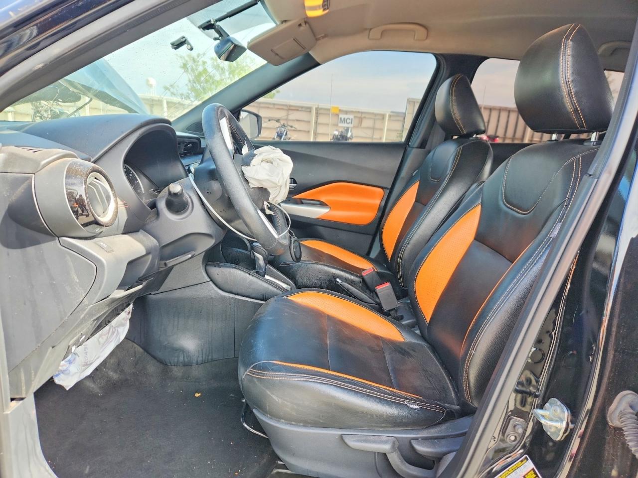 Nissan Kicks Sr