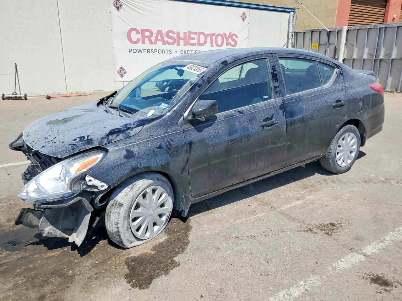 Salvage Nissan Versa Image