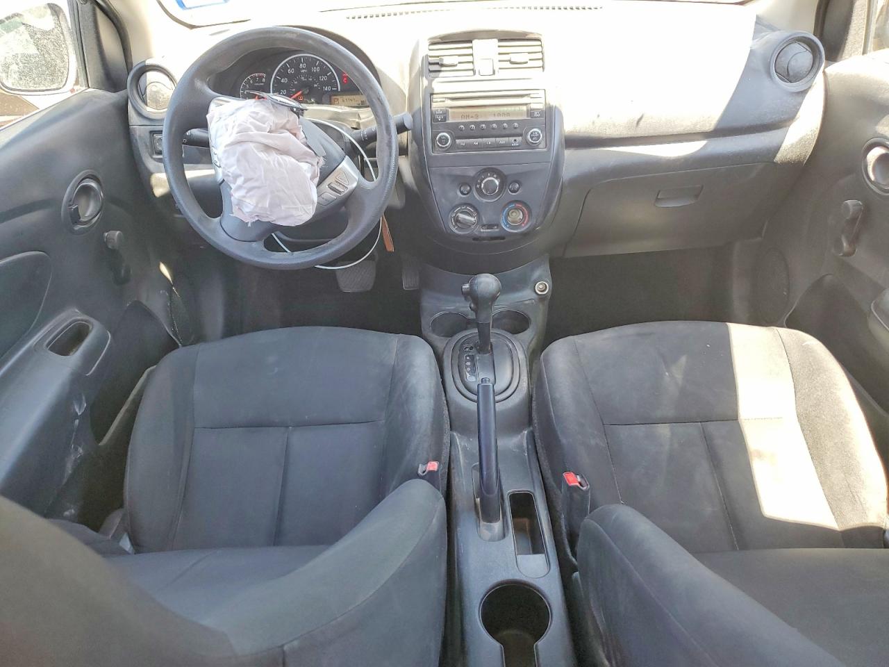 Nissan Versa 1.6 S Plus