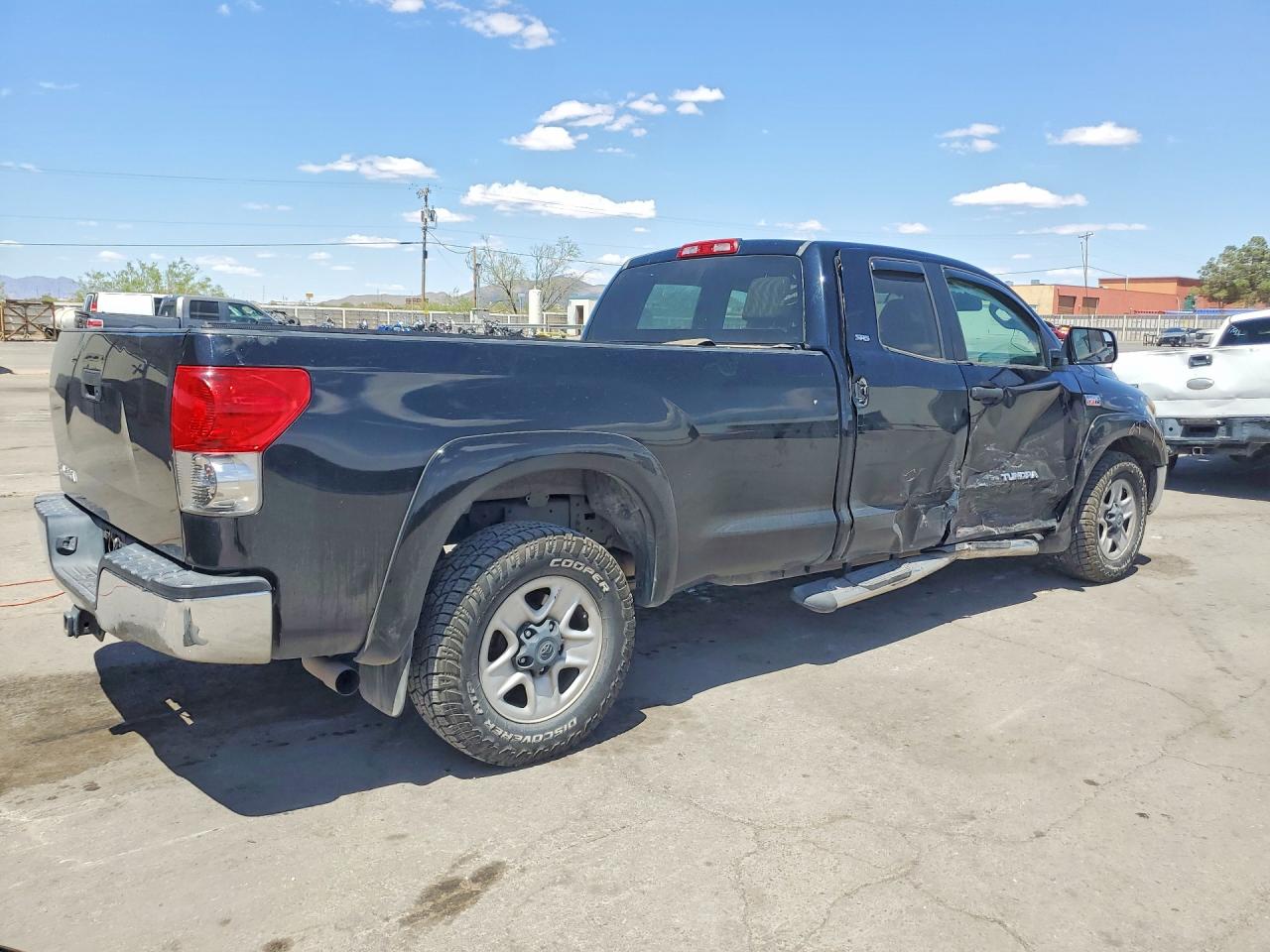 Toyota Tundra Double Cab Sr5