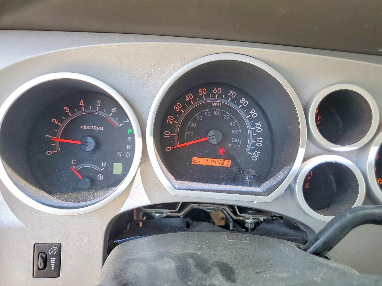Toyota Tundra Double Cab Sr5