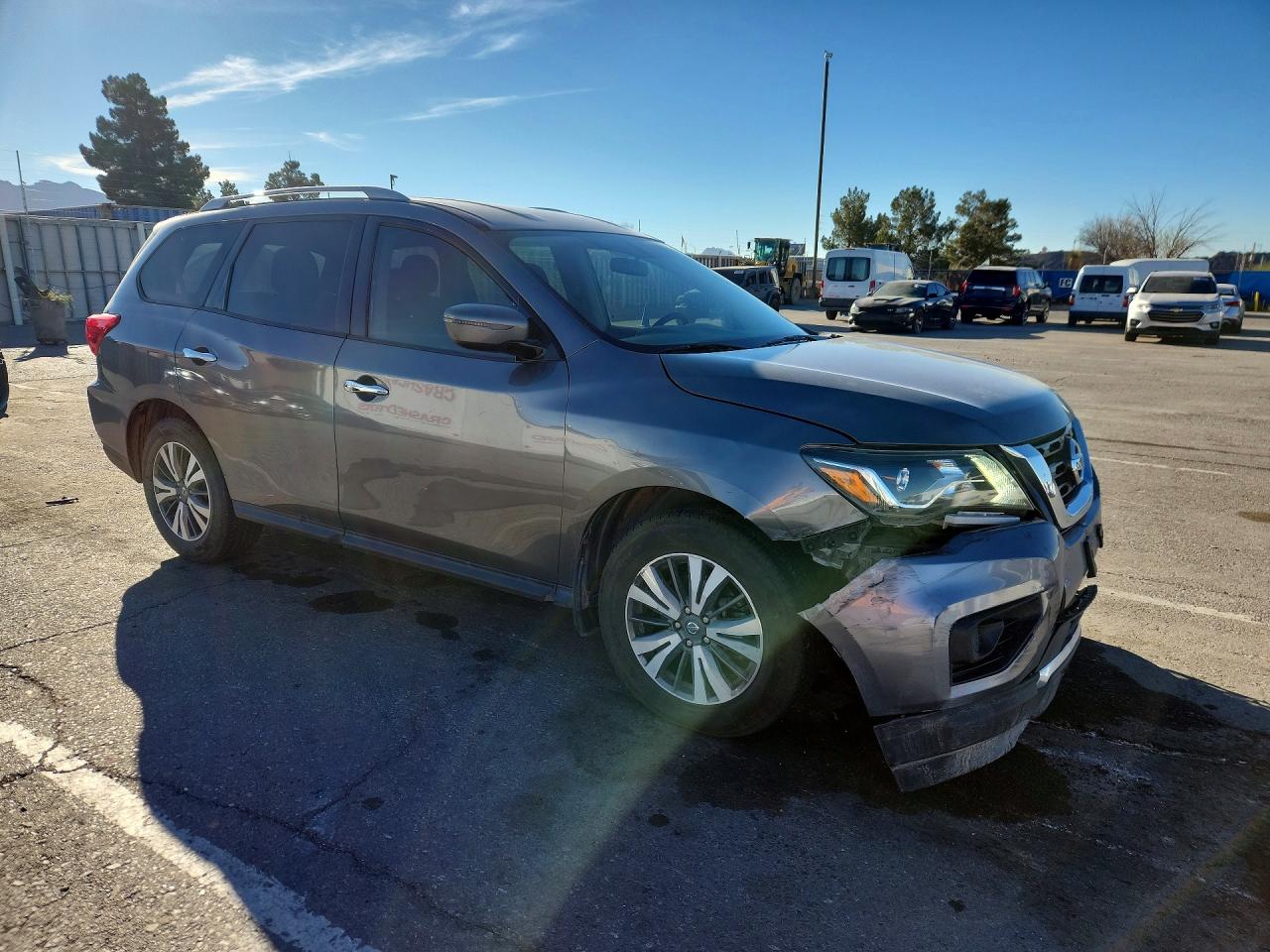 Nissan Pathfinder S