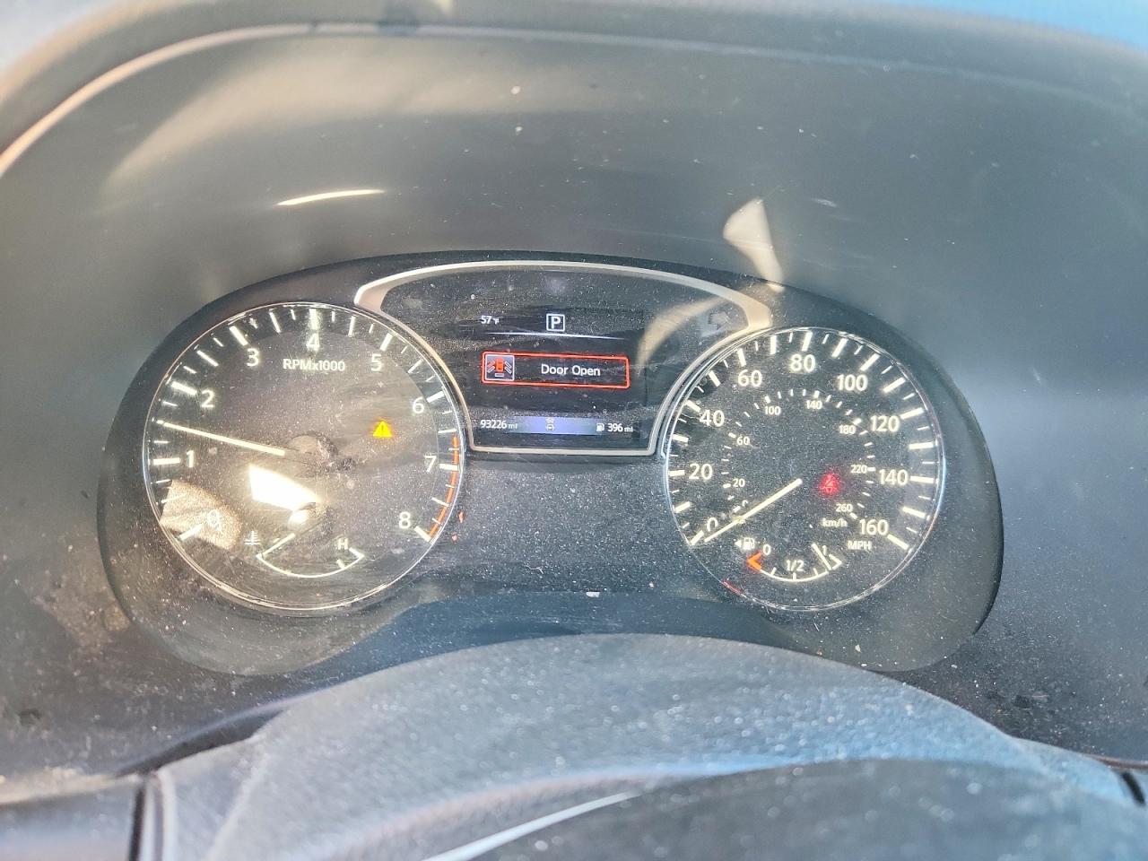 Nissan Pathfinder S