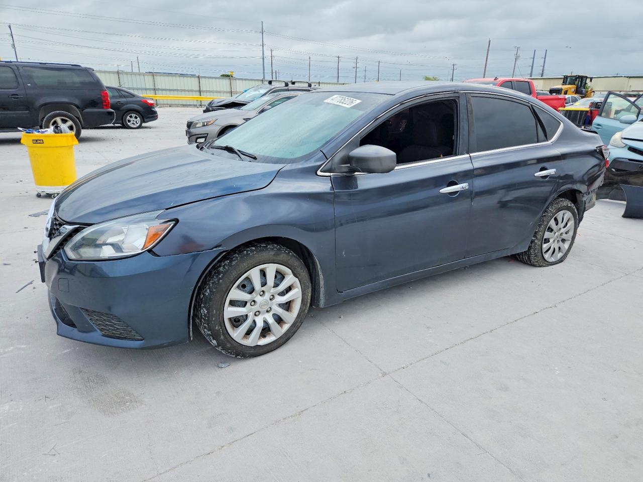 Salvage Nissan Sentra Image