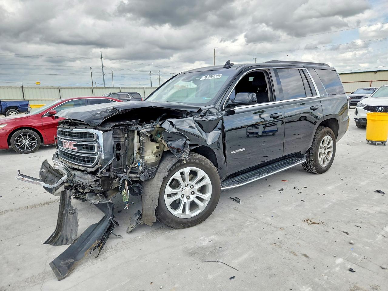 Salvage GMC Yukon Image