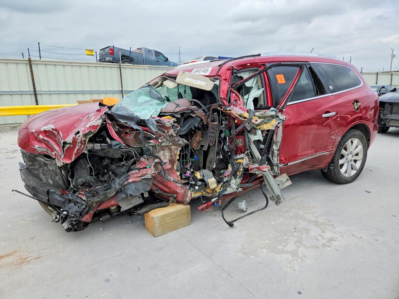 Salvage Buick Enclave Image