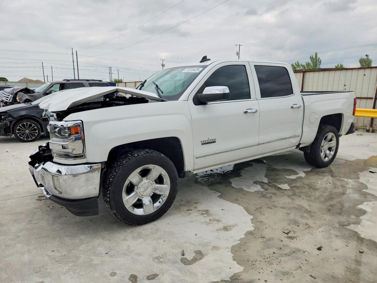 Salvage Chevrolet Silverado Image