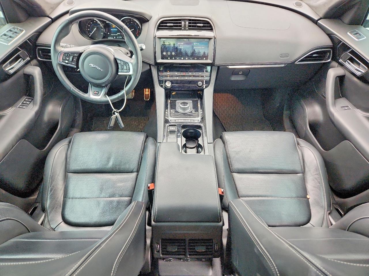 Jaguar F-PACE S