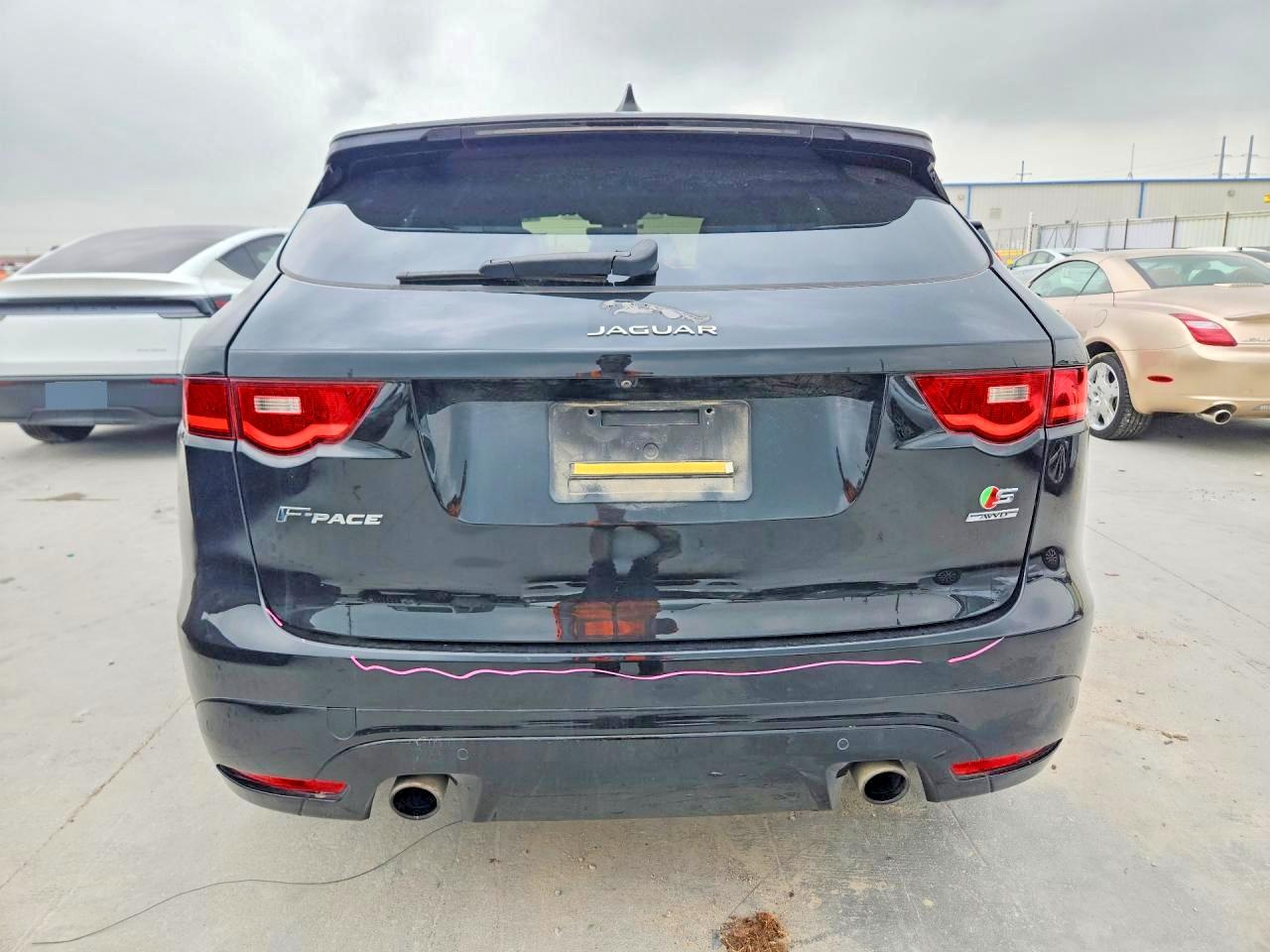 Jaguar F-PACE S