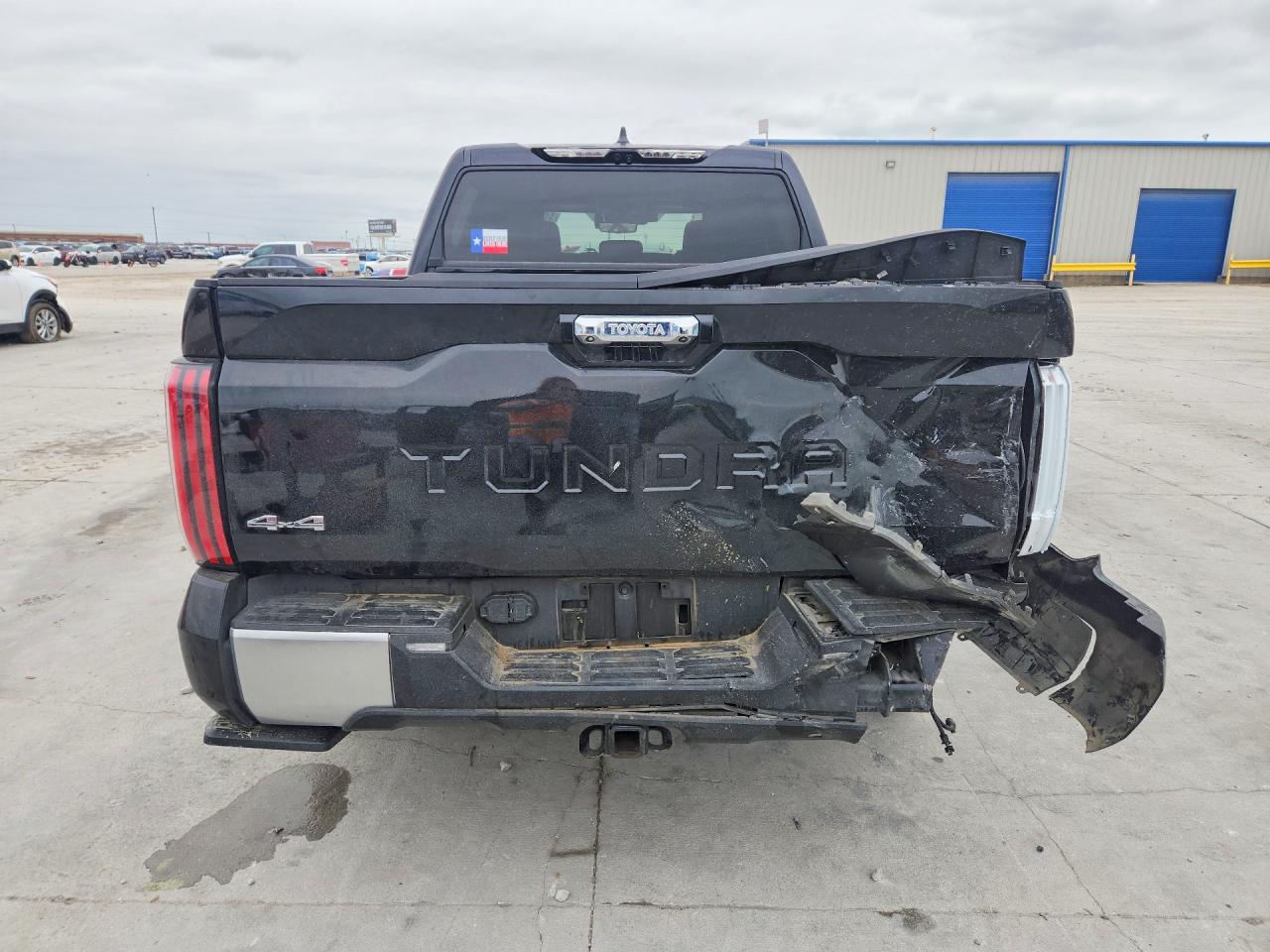 Toyota Tundra Crewmax Limited
