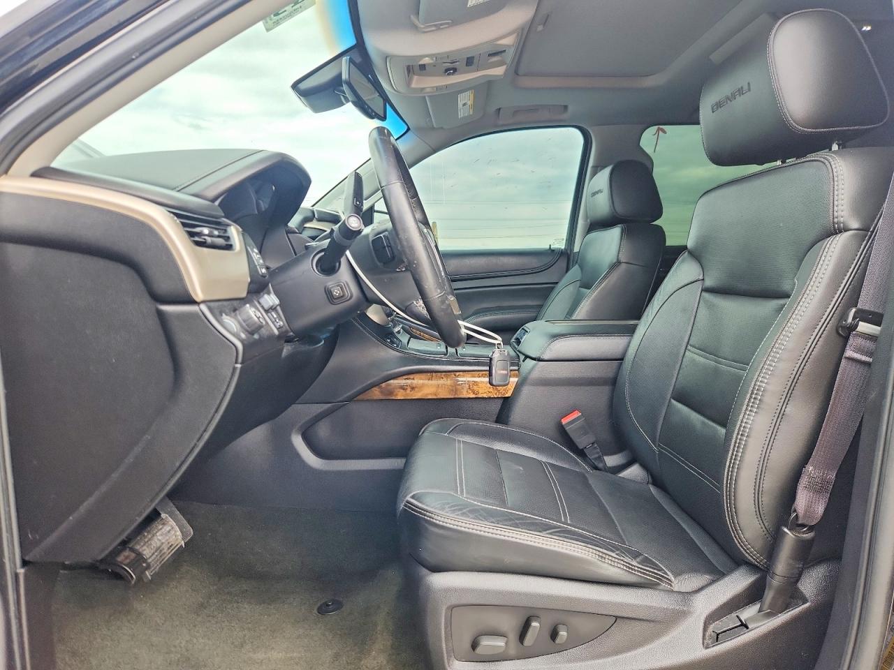 GMC Yukon Denali