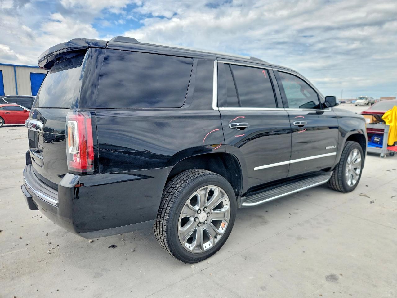 GMC Yukon Denali