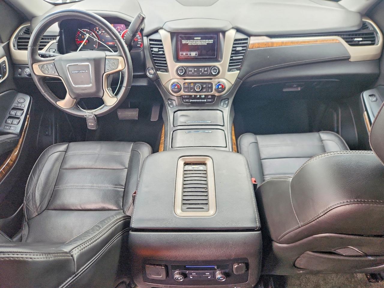 GMC Yukon Denali